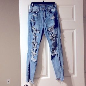 American Eagle Light Wash Ripped Jeans